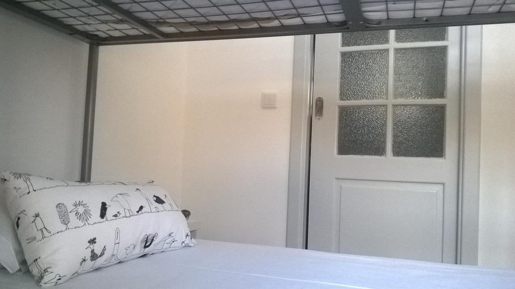 Hostel Rossio Alcobaça Oda fotoğraf