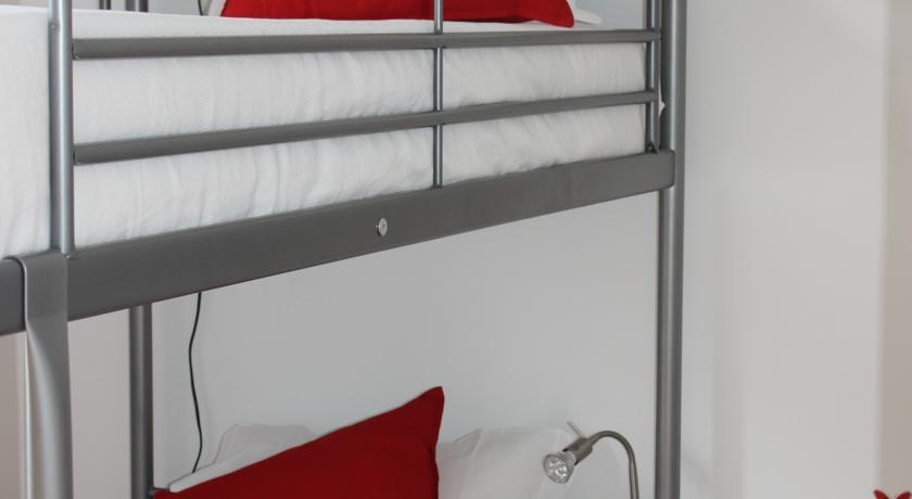 Hostel Rossio Alcobaça Oda fotoğraf